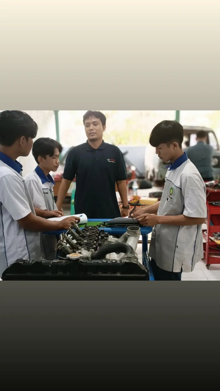 Foto Teknik Kendaraan Ringan